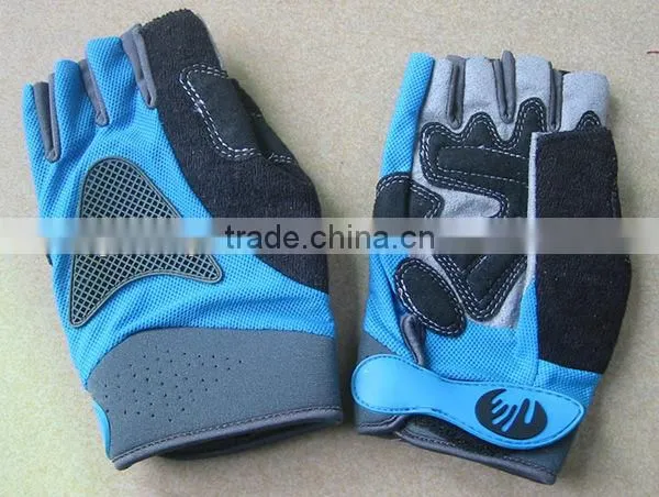 Net surface breathable neoprene gloves
