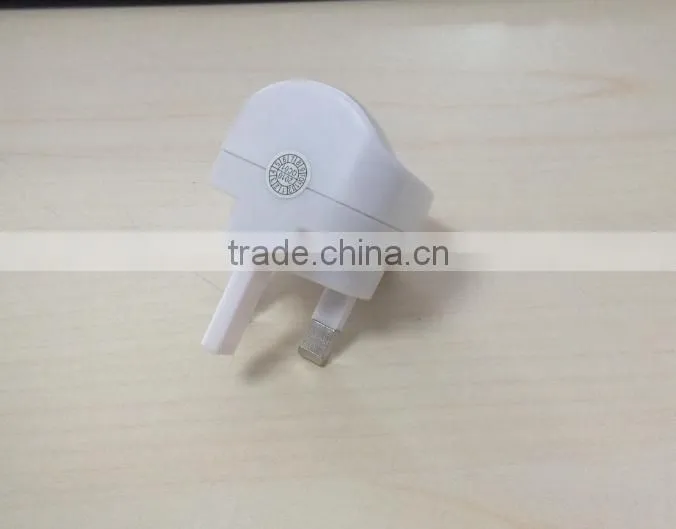 Convenience Travel USB Mobile Charger English Type Output 5V 1A Use for Mobile Phone