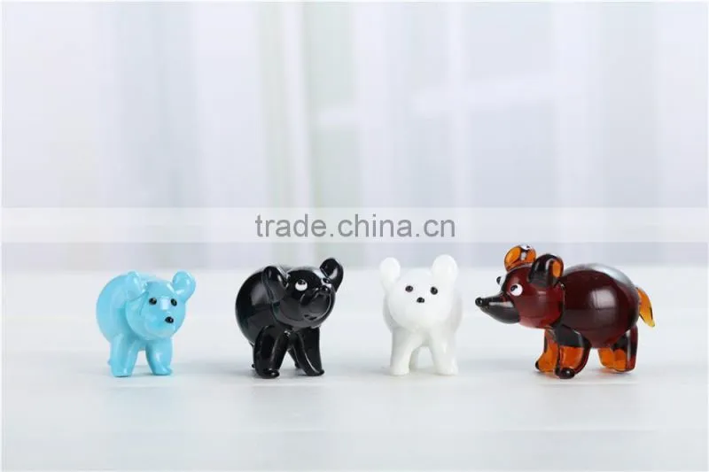 Colored glass pig handicrafts for household decoration or gifts