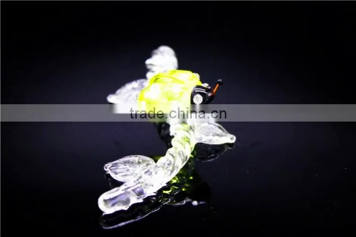 2016 Fashionable cheap customized logo promotional wedding crystal pig model gift