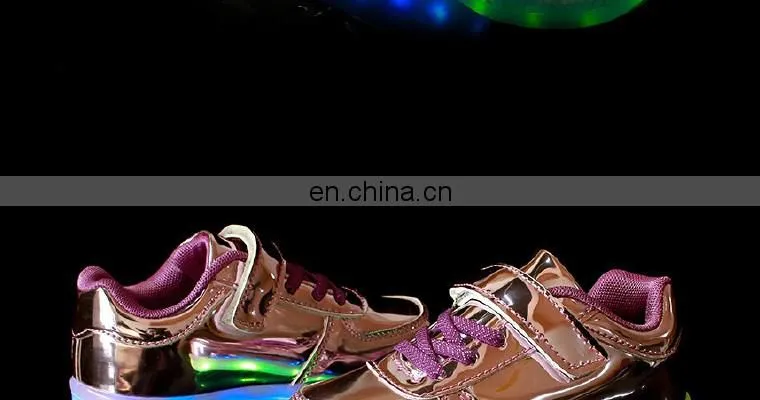 Factory Wholesale new design shining mirror finish PU leather Children Kids LED shoes sneakers footwear