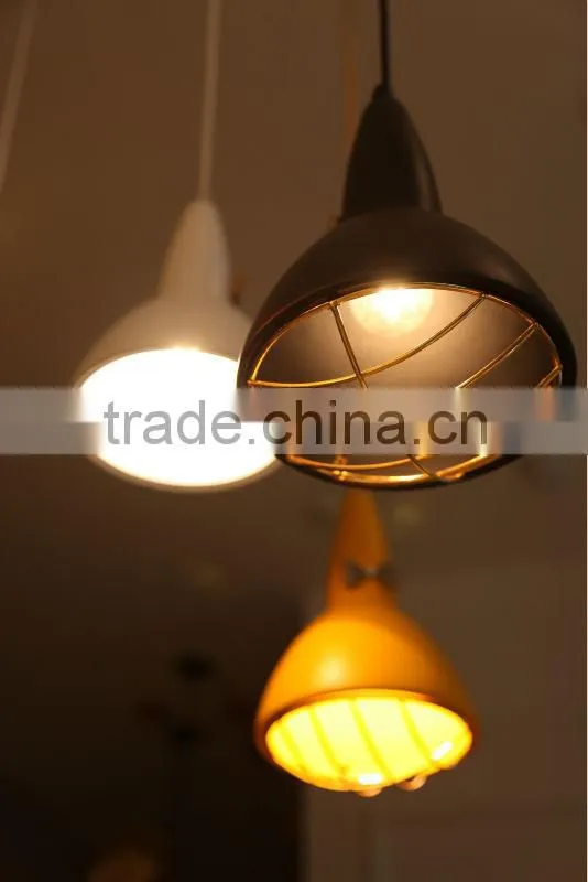 metal pendant lamp