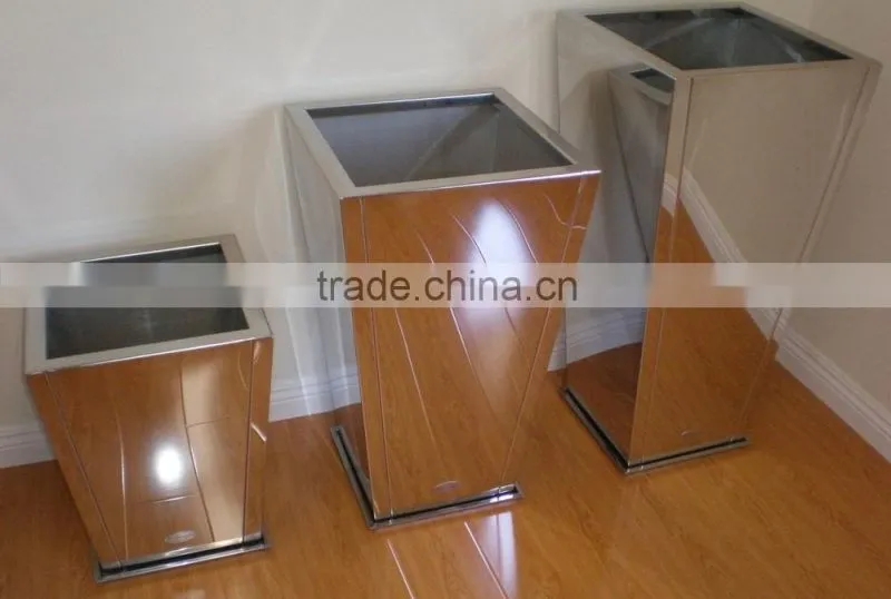 1.2MM Thick Decorative Tapered Stainless Steel Railing Planter With Mirror Face