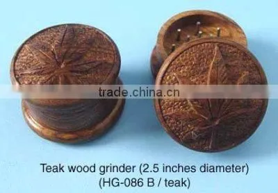 Carved Leaf Wooden Grinder