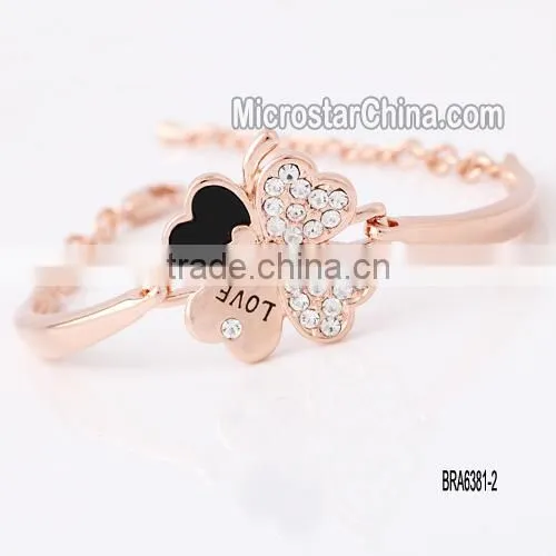 Plum-shaped diamond alloy plating red leather crystal bangle