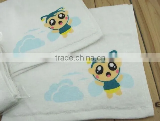 compressed hand towel by Doven Garments