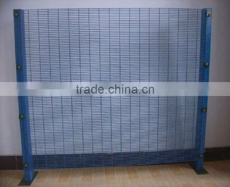 compound fence