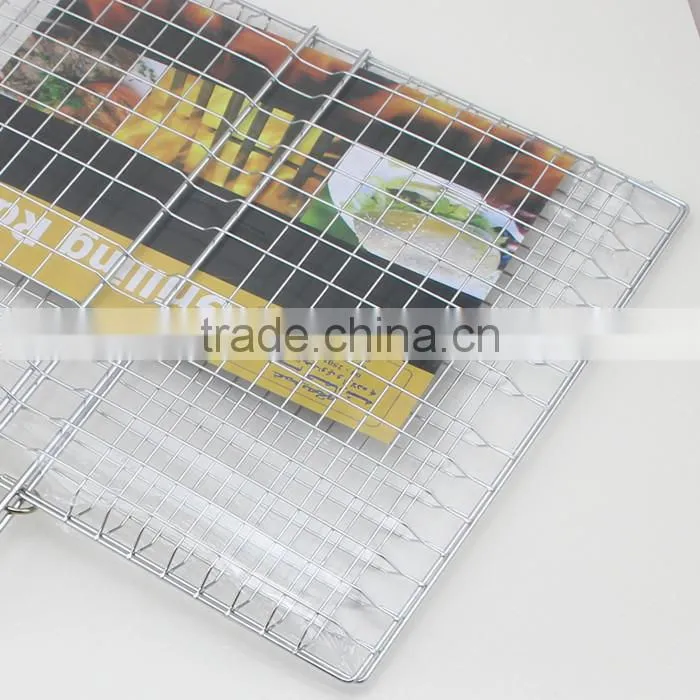 Silver Tone Metal BBQ Grilling Net with Round Wooden Handle
