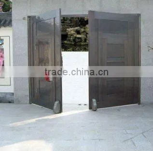 Swing gate opener
