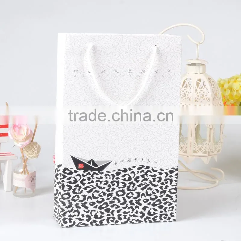 Retail Packaging Wholesale Famous Brand Square Bottom Paper Bag