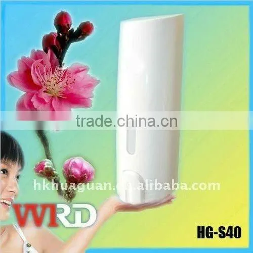 Bath dispenser
