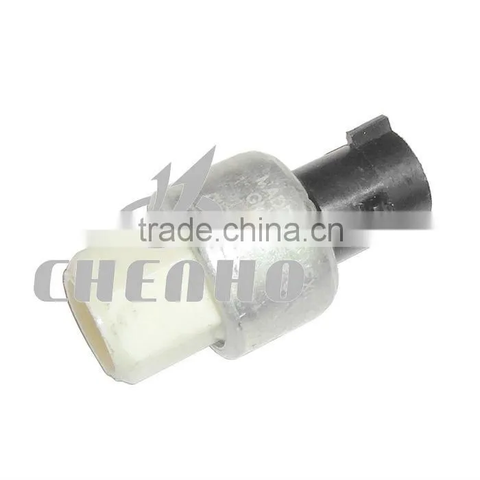 GMC Chevrolet Air conditioning Pressure Switch 52457853