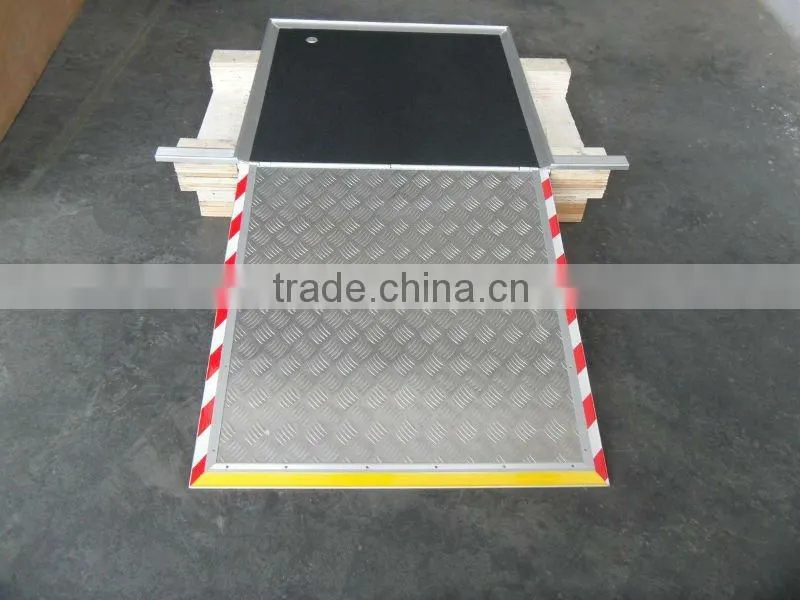 Fold Manual Wheelchair Ramp