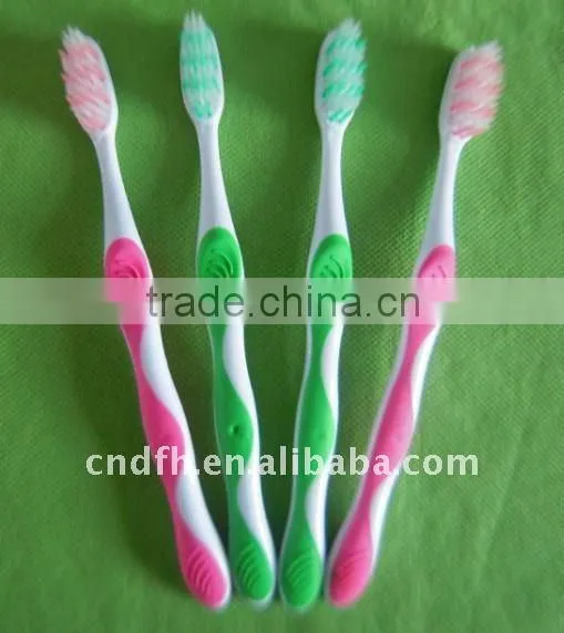 Hot selling cheap disposable daily toothbrush