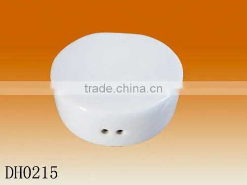 pure white porcelain salt & pepper shaker set