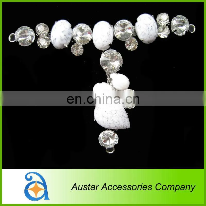 Wholesale triangle colorful acrylic rhinestone buckle for women sandal