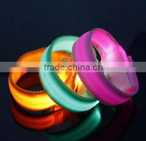 LED Nighlight Glow Glowing Wristband Bracelet Party Dance Bar Disco Bangle Light