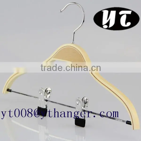 light clothes hanger for laminated hanger