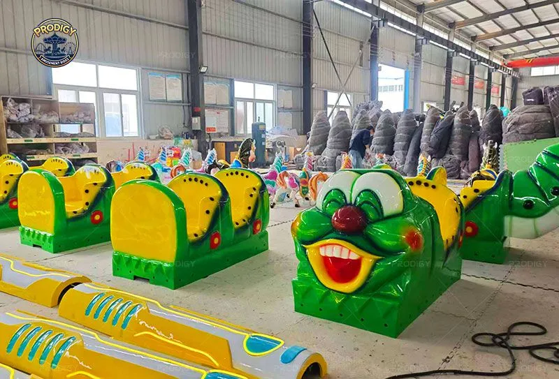 Caterpillar-Roller-Coaster-Manufacturer