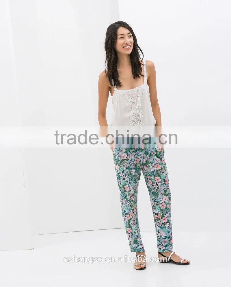 Ladies with floral print leisure pants