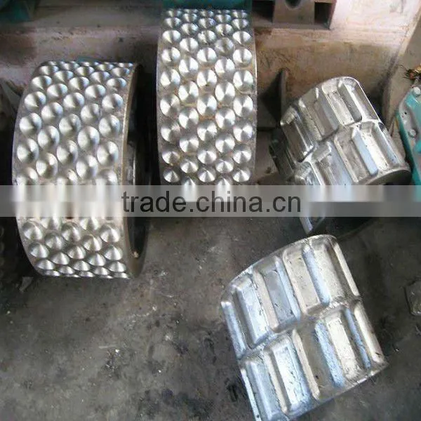 Made in China large capacity competitive price ball press charcoal machine