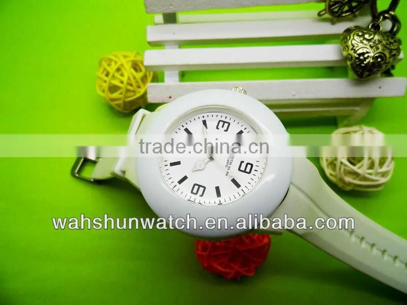 factory wholesale silicone white strap lady's best watches 2013