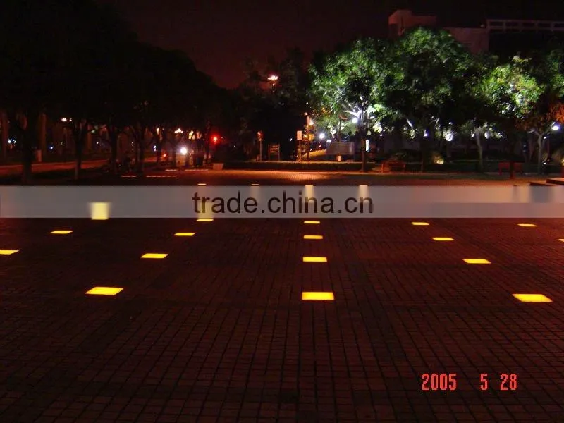 2016 New product 3 years warranty CE RoHS IP67 solar led paver light