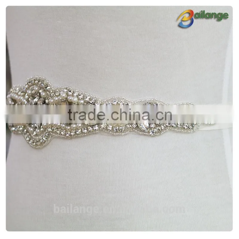 2015 new design fashion gold plated rhinestone applique for dress decoration
