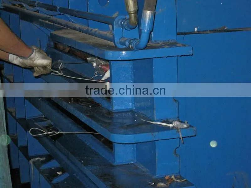 Hydraulic Press Semi Automatic Plastic Bottle baler supplier