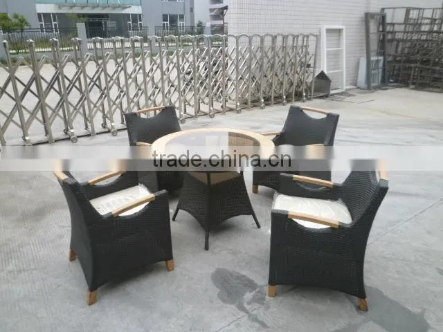 Unique rubberwood dining room tables