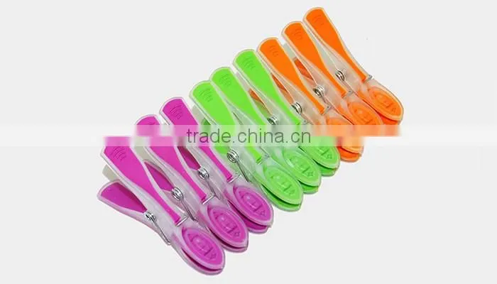 Eco-friendly new material packed into plastic basket decorative clothespin