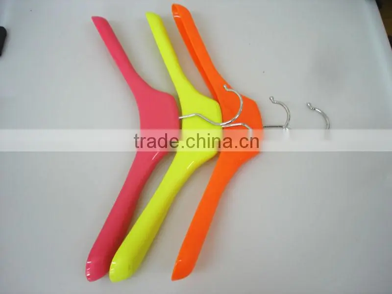 EM1308-007 pink coat plastic hanger strong clothes hanger