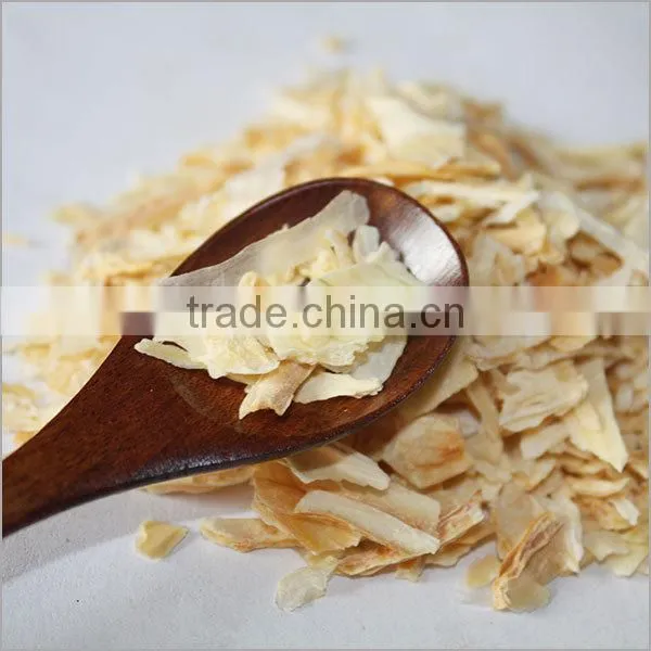 white onion flakes