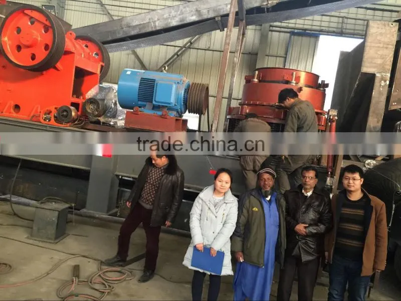 Mining feeder and vibrating feeder