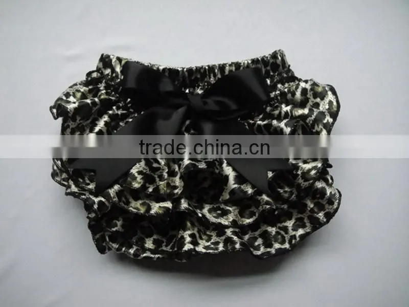 2016 Most popular online shopping for wholesale clothing /boutique girl bloomer clothing
