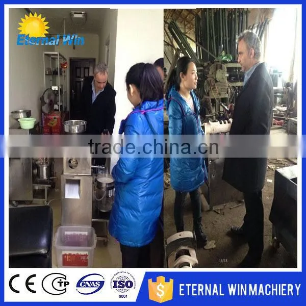 Factory price mini peanut oil making machine Peanut Oil Expeller Peanut Oil Press Machine
