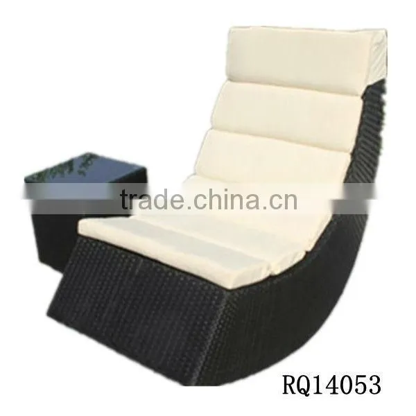 Garden Rattan Sunbed PE Rattan With Cushion and Pillow Boots Shape