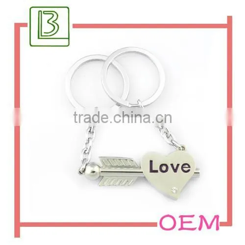 Personalised engraved lovers couple split heart keyring romantic valentines gift
