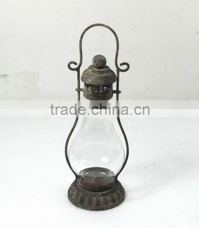 hanging metal candle lantern w/hurricane glass