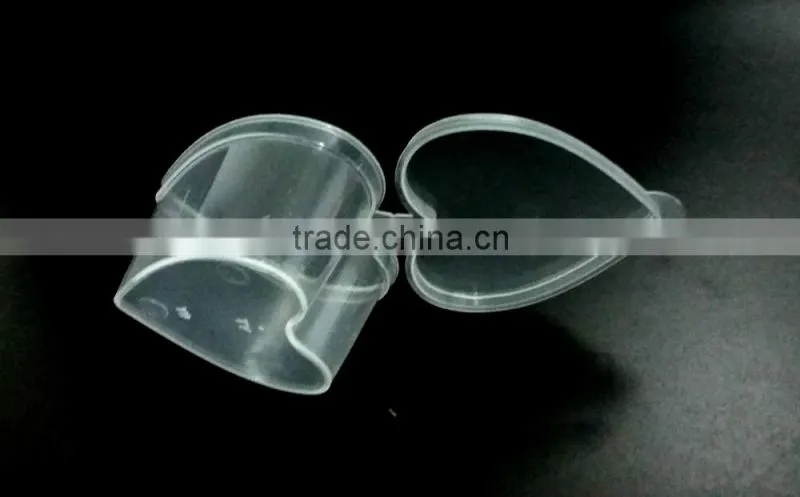 Plastic heart-shaped sauce container 1.5oz