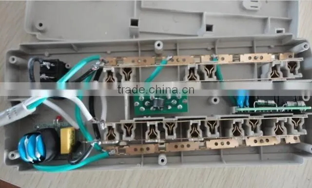 S90094 10 outlet power strip with 2.1A Charging port