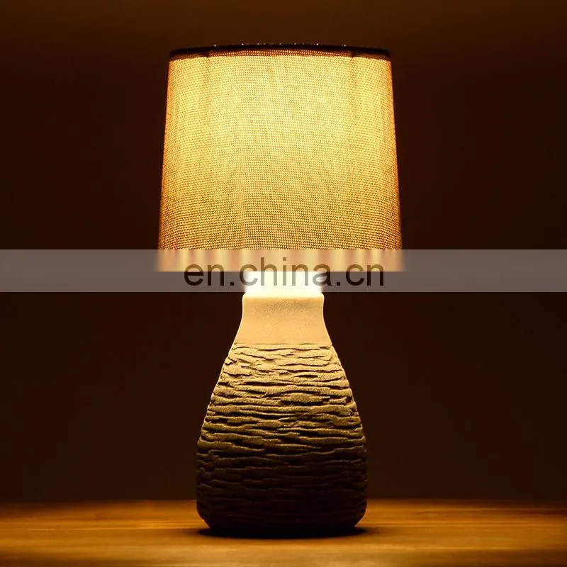 Ancirent ceramic home desk lamp and European style LED table lamp