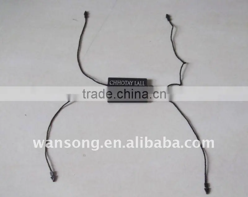 Factory custom black plastic hang tag/string seal with logo printing for sale