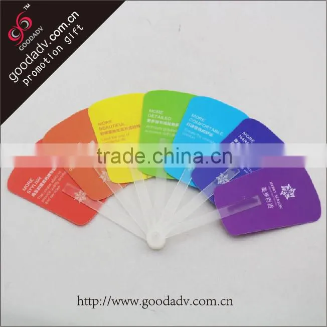 2014 Fashion plastic hand crank fan / custom printed folding hand fan