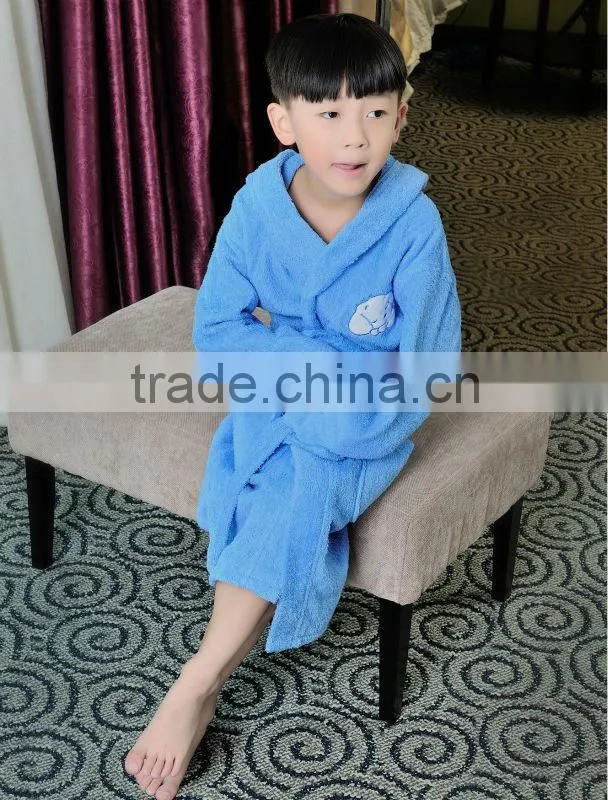 Fashion 100 cotton terry chenille boys bathrobes with applique