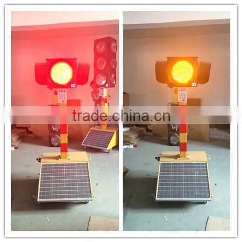 Solar mobile LED traffic light