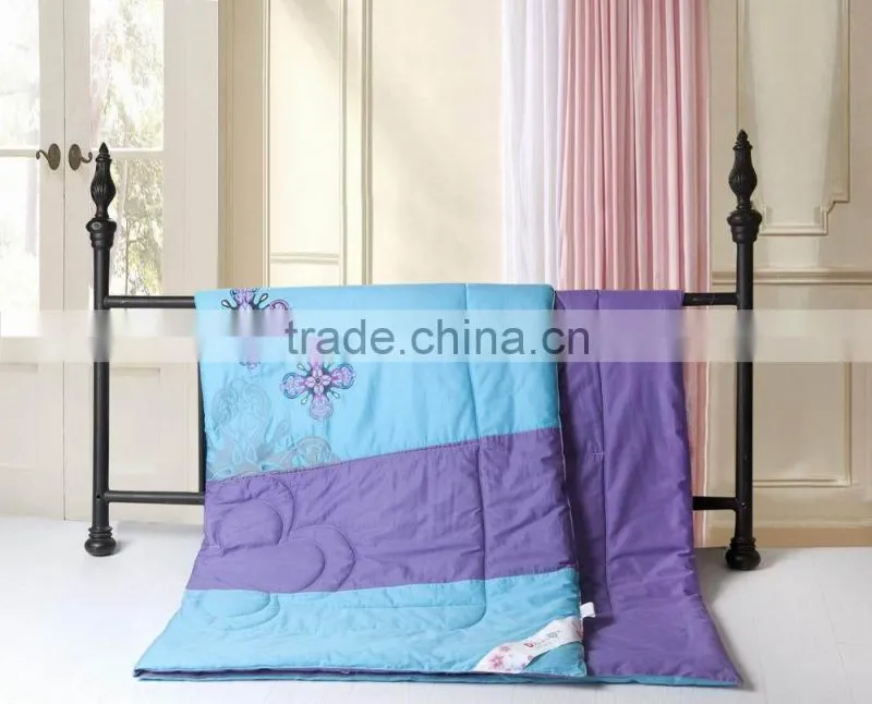 Elegant wholesale cotton summer quilt/polyester batting quilt sets cheap
