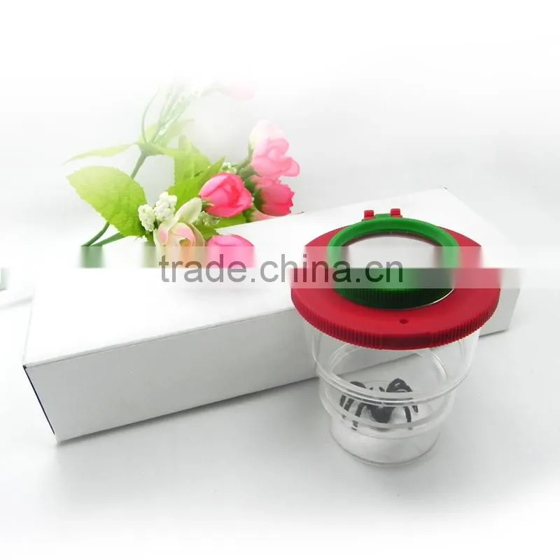 Vacations toy Big View Bug Jar with 3.5x Magnifying box