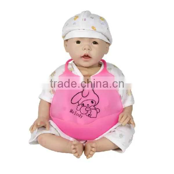 Customized design cheap washable and ecofriendly plastic silicone baby bibs