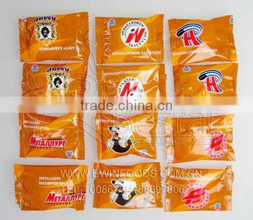 Marshmallow Balls of 24 KHL Clubs with 3D Puzzle of Mini House